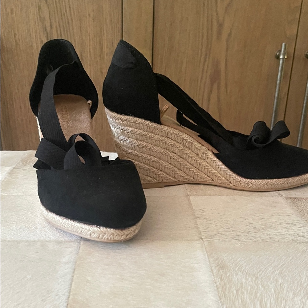 Old Navy Black Wedge Espadrilles